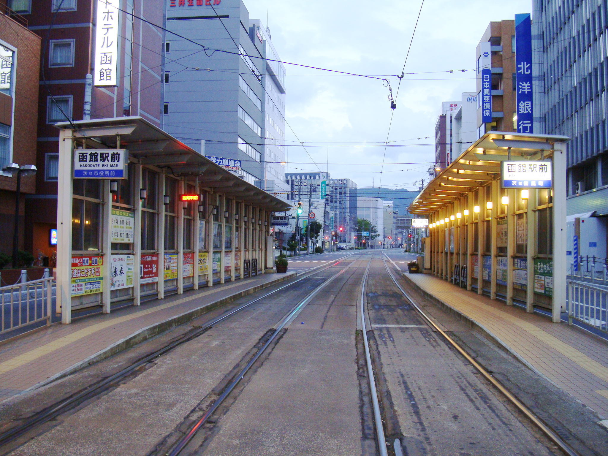 函館市電の函館駅前電停（2010年撮影）